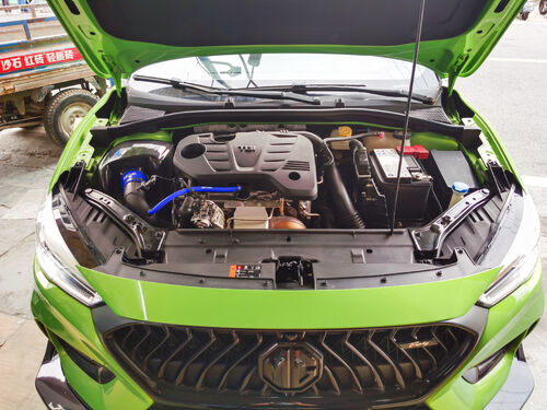 최신 회사 사례 탄소 섬유 흡기 박스로 업그레이드된 MG6, 새로운 차원의 성능 공개